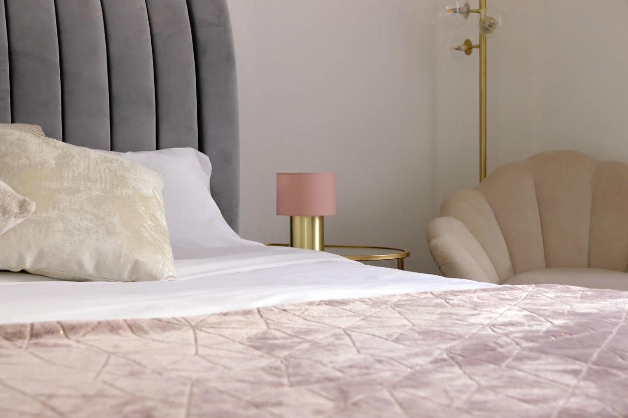 Domus Lou Elegante Appartamento In Trastevere Roma Экстерьер фото